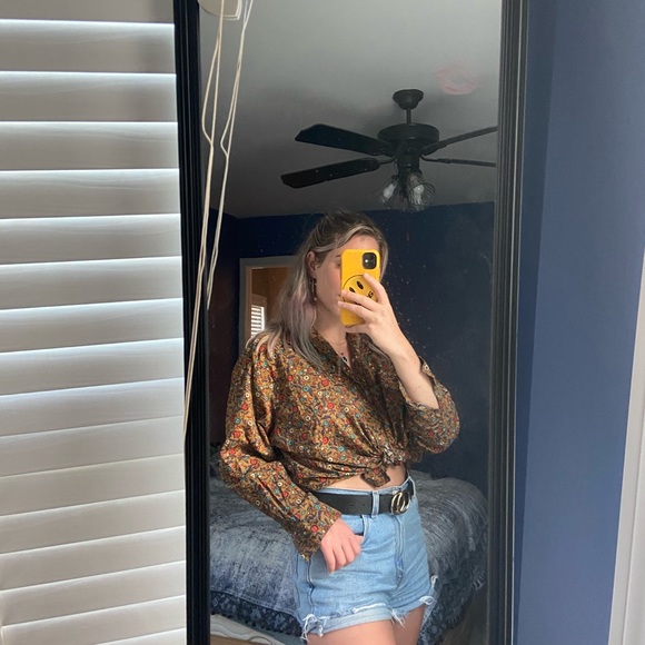 Floral Vintage Button Down - Picture 2 of 4